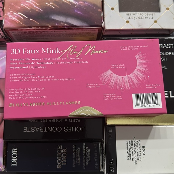 Lily lashes - Picture 2 of 2